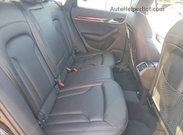 WA1GCCFSXHR002131 2017 AUDI Q3 Black Rear interior view
