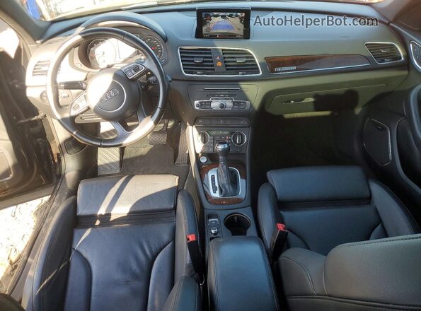WA1GCCFSXHR002131 2017 AUDI Q3 Black Dashboard view