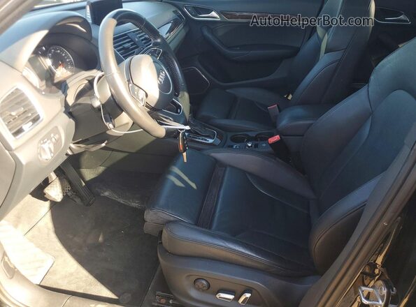 WA1GCCFSXHR002131 2017 AUDI Q3 Black Front interior view