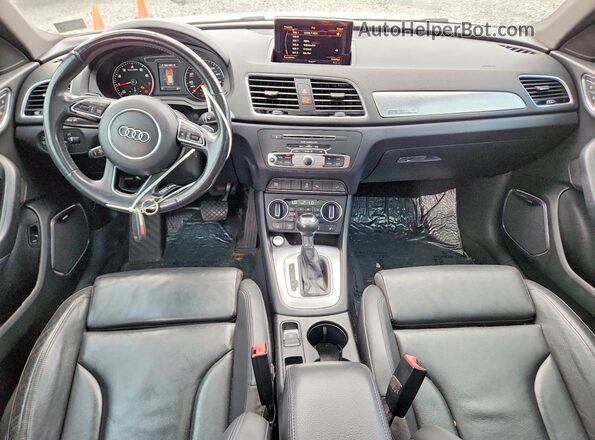 WA1GFCFS0GR022751 2016 AUDI Q3 White Widok deski rozdzielczej