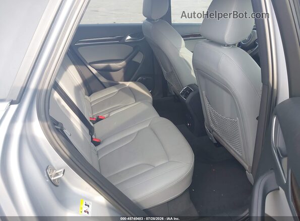 WA1GFCFS1GR018143 2016 AUDI Q3 Silver Vista de la etiqueta del VIN