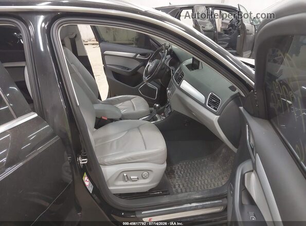 WA1GFCFS2GR001254 2016 AUDI Q3 Black Front interior view