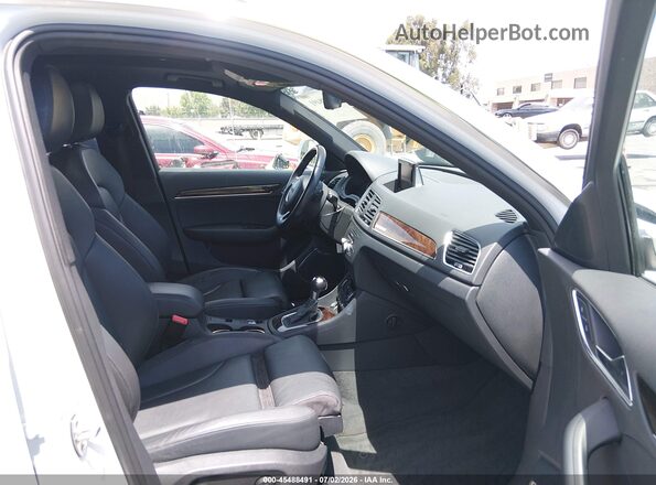 WA1GFCFS2GR020287 2016 AUDI Q3 Белый Вид салона спереди