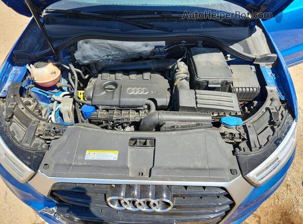 WA1GFCFS4GR010585 2016 AUDI Q3 Blue Rear interior view