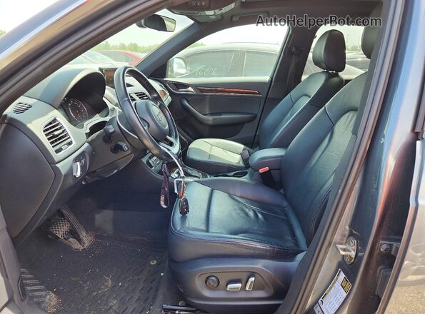 WA1GFCFS7GR019474 2016 AUDI Q3 Gray წინა სალონის ხედი