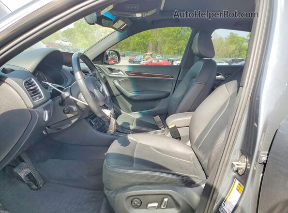 WA1GFCFSXGR006606 2016 AUDI Q3 Gray Front interior view