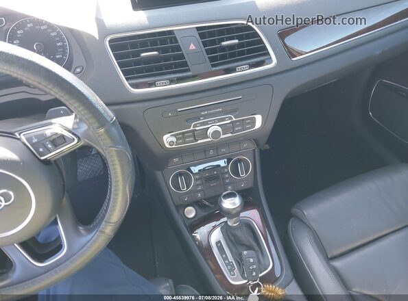WA1HCCFS1JR013027 2018 AUDI Q3 White Widok deski rozdzielczej