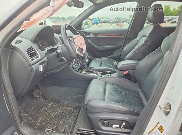WA1HCCFS2JR005664 2018 AUDI Q3 White წინა სალონის ხედი