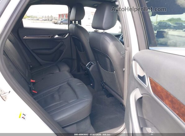 WA1HCCFS7HR012829 2017 AUDI Q3 White VIN sticker view