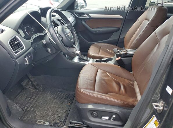 WA1HCCFS7JR018359 2018 AUDI Q3 Charcoal Вид салону спереду