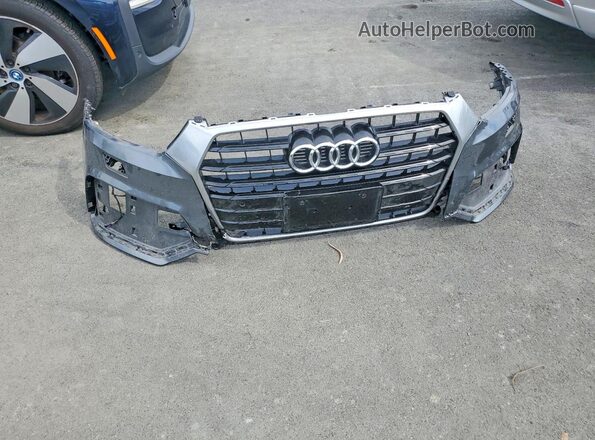 WA1HCCFS7JR018359 2018 AUDI Q3 Charcoal Вид наклейки з VIN-кодом