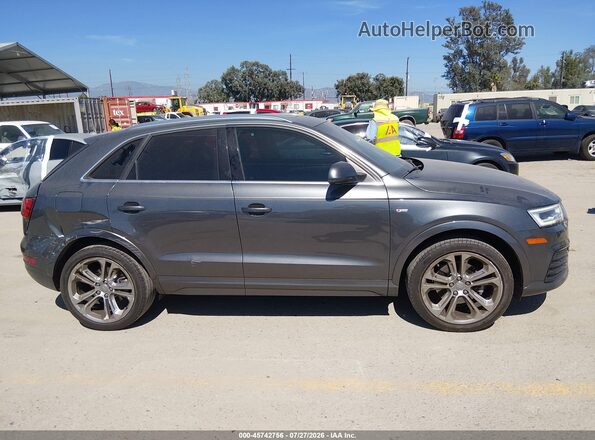 WA1HCCFS8JR007922 2018 AUDI Q3 Gray უკანა სალონის ხედი