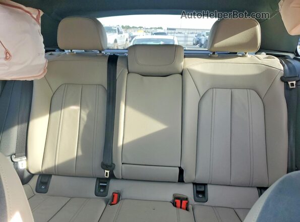 WA1J2BFZ2NP042288 2022 AUDI Q4 White Widok tylnych siedzeń