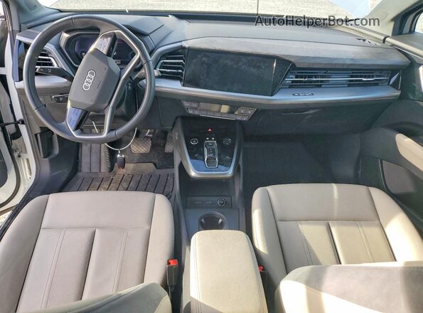 WA1J2BFZ2NP042288 2022 AUDI Q4 White Widok deski rozdzielczej