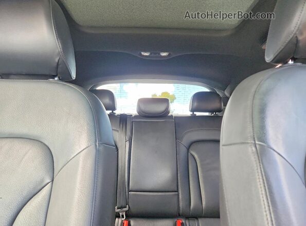 WA1JCCFS0HR008638 2017 AUDI Q3 Black Rear seats view