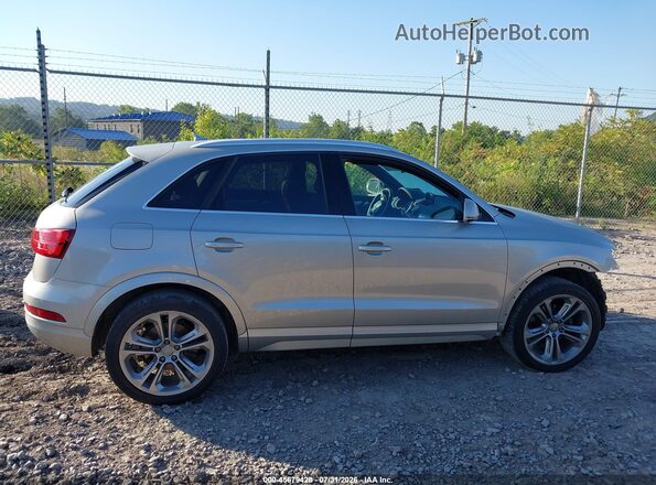 WA1JCCFS0HR011975 2017 AUDI Q3 Silver 360 interior view