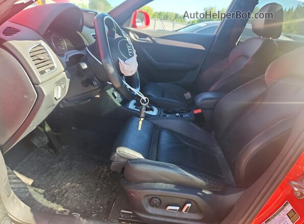 WA1JCCFS0JR017622 2018 AUDI Q3 Red Widok wnętrza z przodu