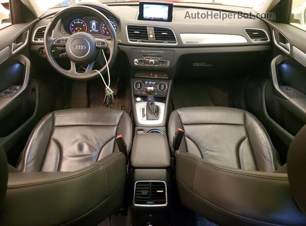 WA1JCCFS4JR003397 2018 AUDI Q3 White Առջևի վահանակի տեսք