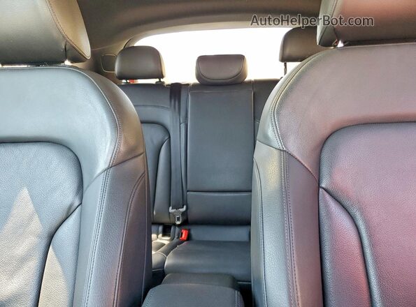 WA1JCCFS4JR016571 2018 AUDI Q3 Black Հետևի նստատեղերի տեսք