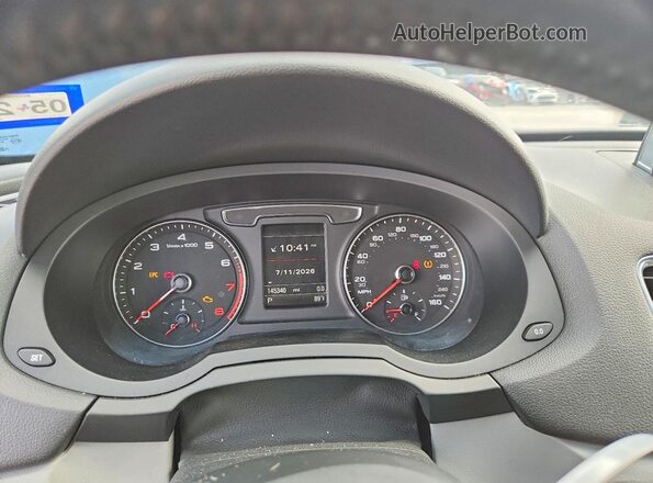 WA1JCCFS5JR005434 2018 AUDI Q3 Синий Вид щитка приборов