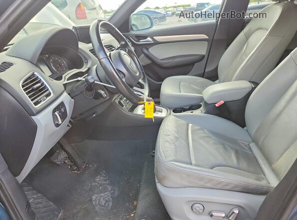 WA1JCCFS5JR005434 2018 AUDI Q3 Синий Вид салона спереди