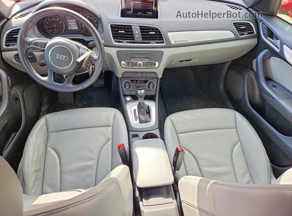 WA1JCCFS5JR026039 2018 AUDI Q3 Красный Вид панели приборов