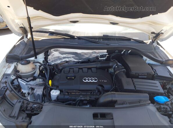WA1JCCFS7JR016810 2018 AUDI Q3 White Rear view