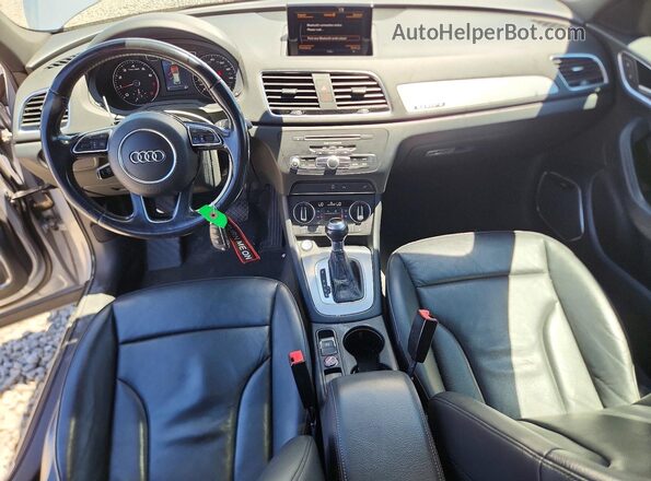 WA1JCCFS7JR032182 2018 AUDI Q3 Silver Вид панелі приладів