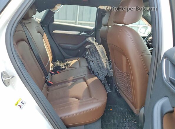 WA1JFCFS2GR023437 2016 AUDI Q3 White Rear interior view