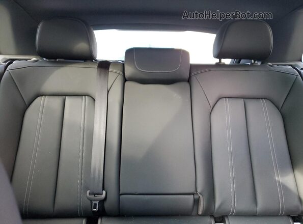 WA1K2BFZ9RP026891 2024 AUDI Q4 White უკანა სავარძლების ხედი
