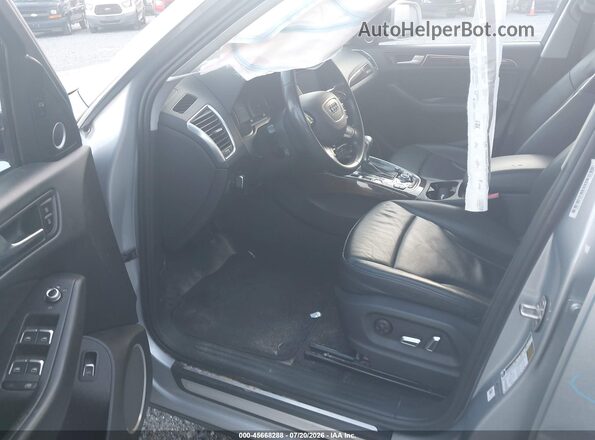 WA1L2AFP1GA013341 2016 AUDI Q5 Silver Front interior view
