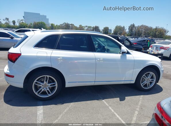 WA1L2AFP2HA084078 2017 AUDI Q5 White Rear interior view
