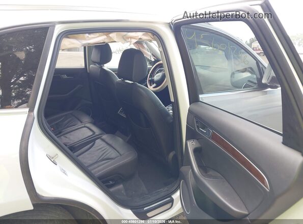 WA1L2AFP5HA037286 2017 AUDI Q5 White Widok naklejki z numerem VIN