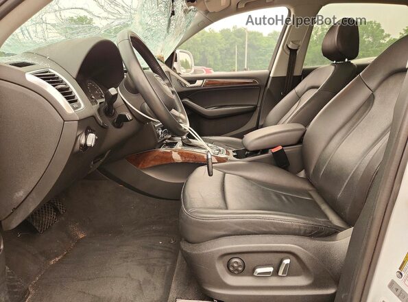 WA1L2AFP8GA131161 2016 AUDI Q5 White Вид салону спереду