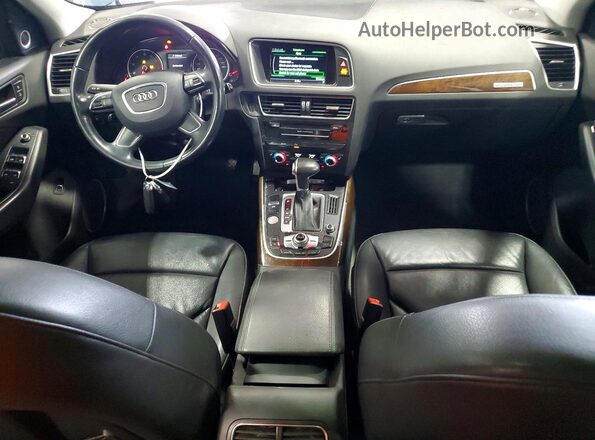 WA1L2AFP9HA038909 2017 AUDI Q5 Blue Vista del salpicadero