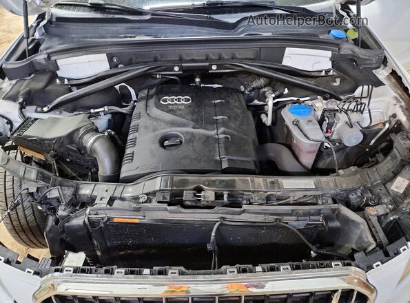 WA1L2AFPXHA045562 2017 AUDI Q5 White Вид підкапотного простору
