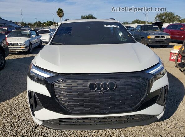 WA1L2BFZ5RP023085 2024 AUDI Q4 White წინა ხედი
