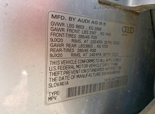 WA1LAAF70HD020851 2017 AUDI Q7 Silver 360 interior view