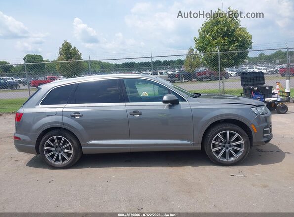 WA1LAAF70HD027055 2017 AUDI Q7 Gray Սալոնի հետևի տեսք