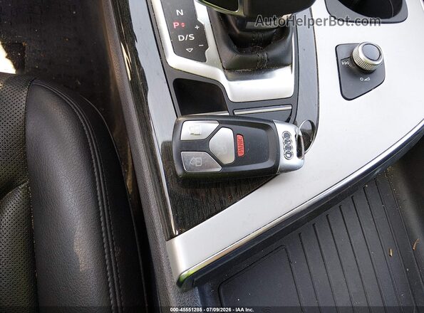 WA1LAAF70HD047239 2017 AUDI Q7 Серебряный Вид панели приборов