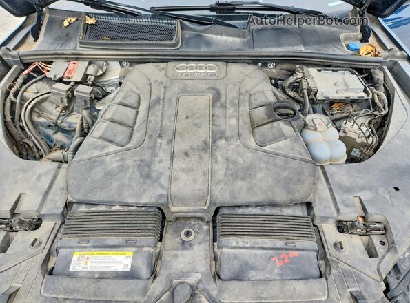 WA1LAAF70JD042984 2018 AUDI Q7 Blue Շարժիչի բաժամունքի տեսք