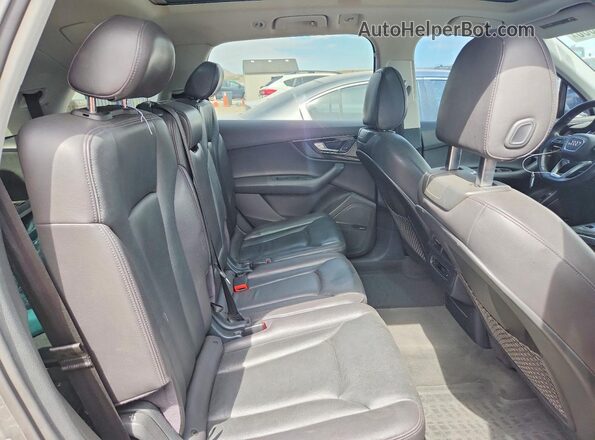 WA1LAAF71HD004559 2017 AUDI Q7 Gray უკანა სავარძლების ხედი