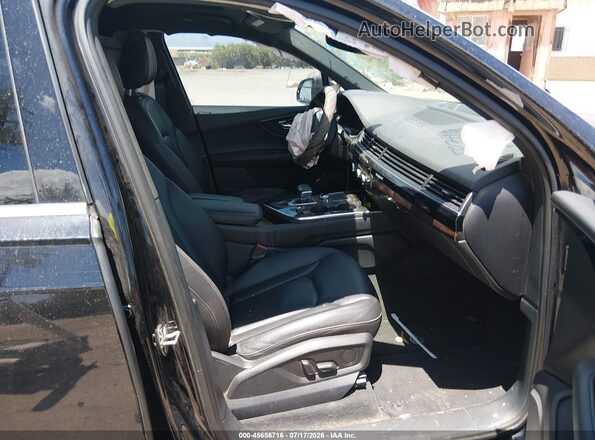 WA1LAAF71HD013357 2017 AUDI Q7 Black Front interior view