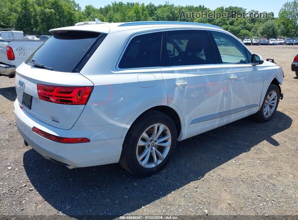 WA1LAAF71JD047756 2018 AUDI Q7 White Rear right