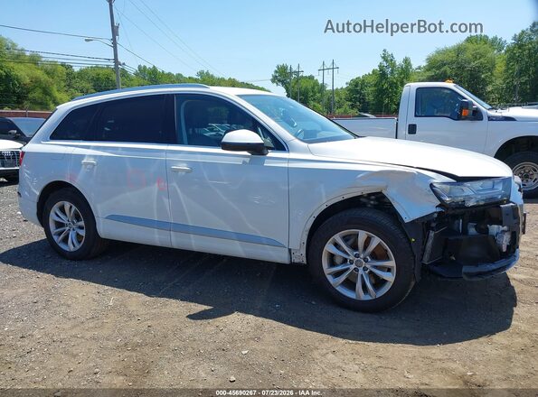 WA1LAAF71JD047756 2018 AUDI Q7 White Rear interior view