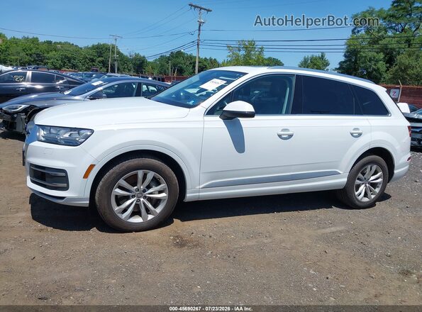 WA1LAAF71JD047756 2018 AUDI Q7 White 360 interior view