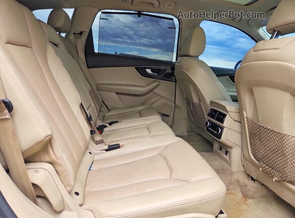 WA1LAAF71KD012541 2019 AUDI Q7 White Սալոնի հետևի տեսք