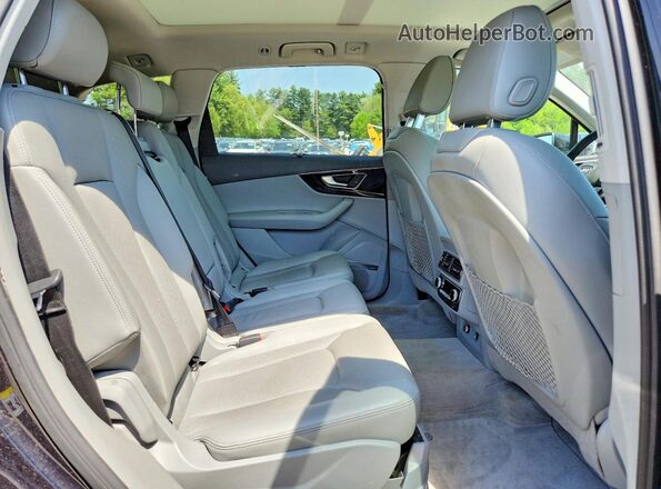 WA1LAAF71KD014872 2019 AUDI Q7 Черный Вид задней части салона