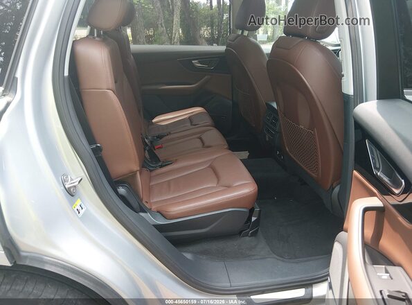 WA1LAAF71KD034622 2019 AUDI Q7 Silver VIN კოდის სტიკერის ხედი