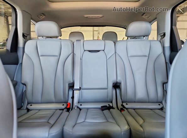 WA1LAAF73HD039247 2017 AUDI Q7 Silver Հետևի նստատեղերի տեսք